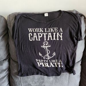 Twik Simon's cute graphic T Shirt. Medium. Black. Pirate, Captain. Bling. Anchor
